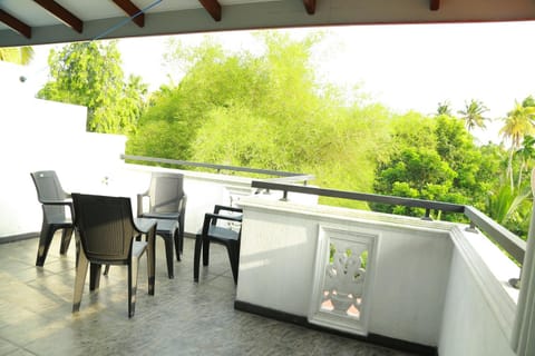 Balcony/Terrace, Garden view