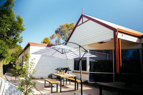 Sorrento Lodge Hostel in Melbourne Road