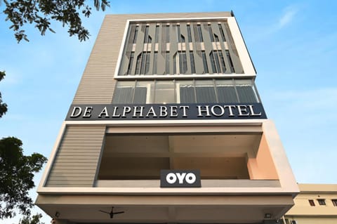 Townhouse De Alphabet Karmanghat Hotel in Hyderabad