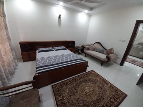 DHA 2 House, Islamabad Bed and Breakfast in Islamabad
