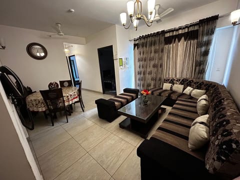 Cleo Luxury Stay Appartement in Noida