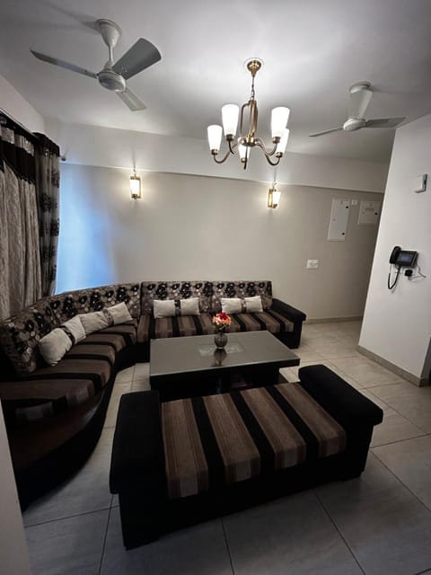 Cleo Luxury Stay Appartement in Noida