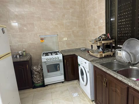 شقه للأيجار في منطقه الراهبات الورديه Apartment in North District