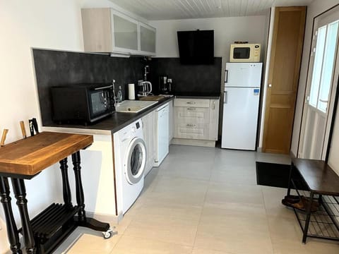 Anny & Bernard House in Bourgogne-Franche-Comté