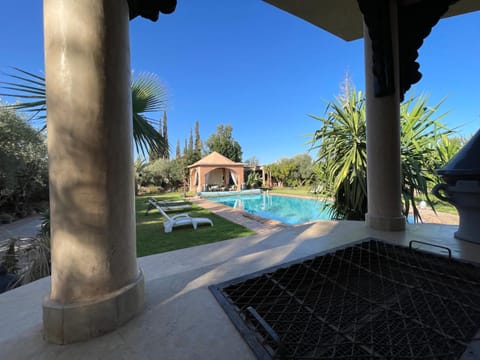 Authentic Villa Ideal for 16+ guests Villa in Marrakesh