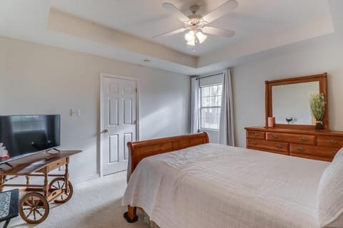 Relax In Your Private Paradise Haus in Ocean Springs