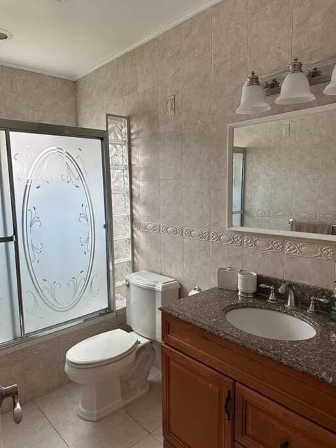 ৎ୭ Privacy Rangeview ৎ୭ Maison in Burbank