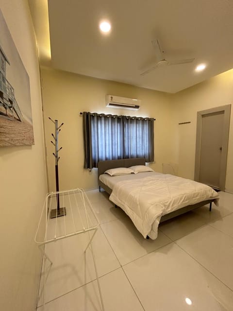 AL Amoodi Penthouse/Apartment. Condo in Hyderabad