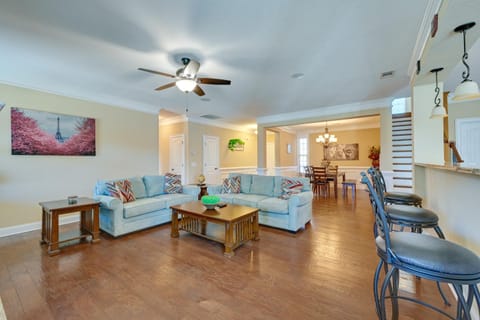 Spacious Kathleen Vacation Rental with Fireplace Haus in Perry