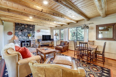 Peaceful Historic Cottage on Sedona Wine Trail House in Cornville