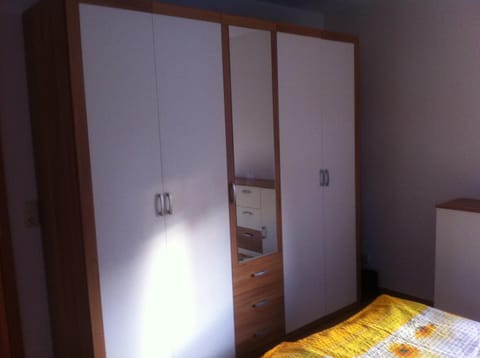 Bedroom, wardrobe