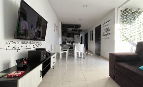 Communal lounge/ TV room, TV and multimedia, Living room, Seating area, Evening entertainment