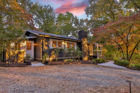 Property building, Spring, Day, Natural landscape, Garden view