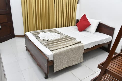 Urban Deck Bed and Breakfast in Colombo
