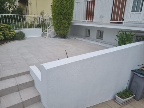 PAVILLON PROCHE RER et DisneyLand House in Gagny