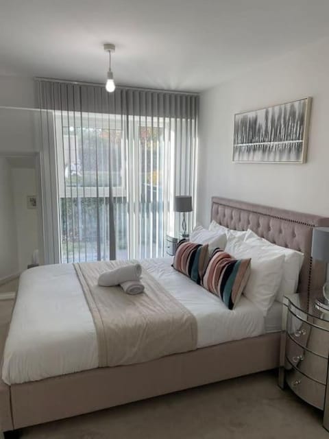 Brand new 1 bedroom apartment Apartment in Edgware