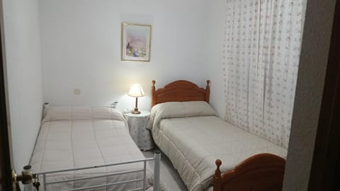 Room in Holiday house - Habitacion Privada Doble Toledo Bed and Breakfast in Toledo