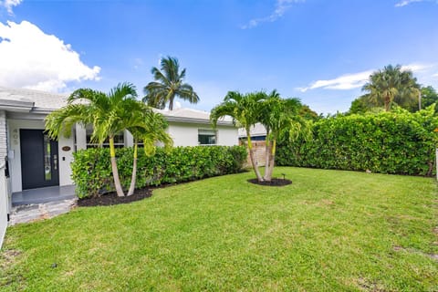 Luxury Downtown West Palm Beach Cottage W Pool! House in West Palm Beach