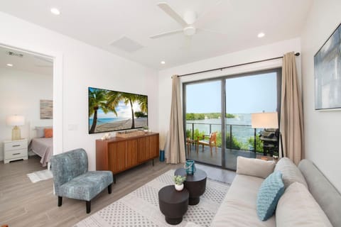 Allure #22 3BR Waterfront House in George Town