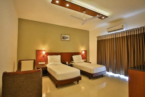 Harbour Hotels Hotel in Vypin