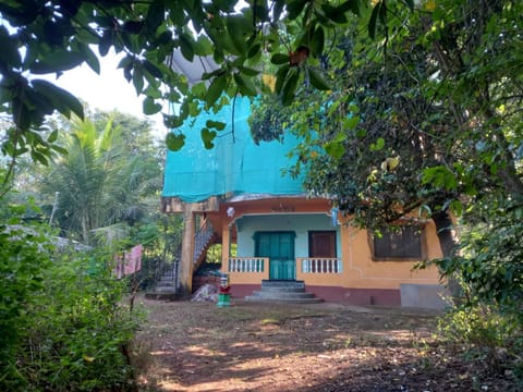 Terrace House Goa Condo in Mandrem