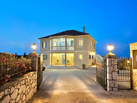 Private Villa Gelia, with panoramic 180 degrees sea view! Villa in Cephalonia