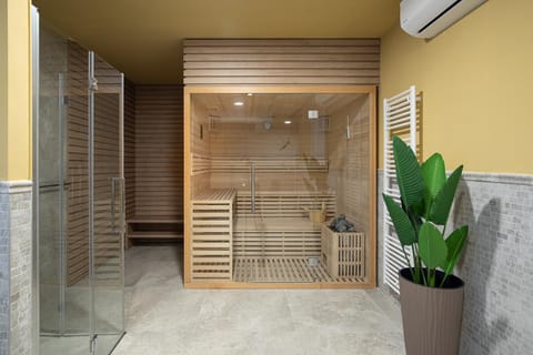 Villa Estrella in Medulin for 10 people with sauna & whirpool just 6 m from the sea Villa in Medulin