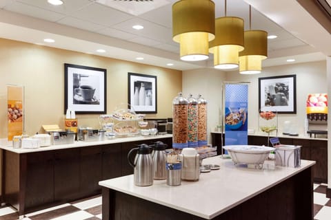 Hampton Inn and Suites Camp Springs Hotel in District of Columbia