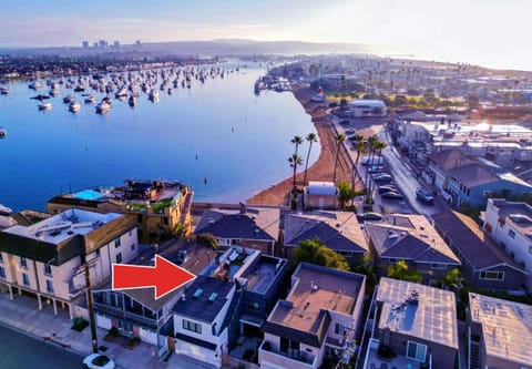 Property building, View (from property/room), Beach, City view, Sea view