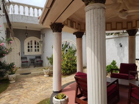 The Manor Villa in Lomé