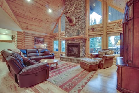 Family-Friendly McCall Cabin with Private Hot Tub! Haus in McCall