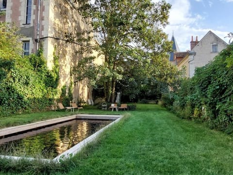 Maison historique au cœur de Nogent-le-Rotrou, 6 chambres, piscine chauffée, idéal pour familles et amis - FR-1-581-121 House in Nogent-le-Rotrou