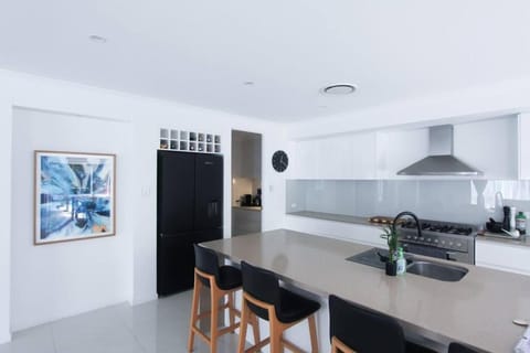 Family entertainer with views Casa in Tallebudgera