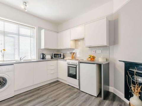 1 Bed in Broadstairs 89359 Apartment in Ramsgate