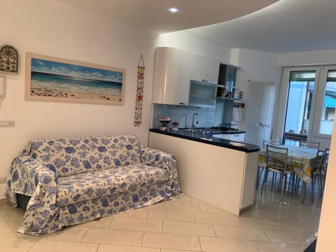 Loredana Apartment in Marina di Massa