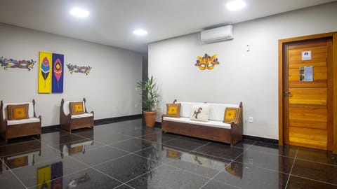 Lobby or reception, air conditioner