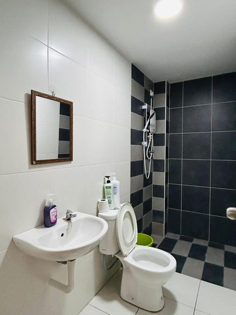 P4 Muji Style/ Waterpark/ 7-9Pax Ipoh Condo in Ipoh