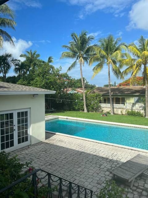 Villa Rustica 5 Bedroom 3 Bath with Pool Next to River 1800 House in Miami