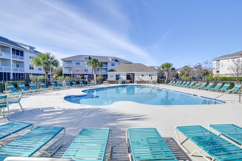 Second-Floor Condo in Myrtle Beach with Pool Access! Condo in Carolina Forest