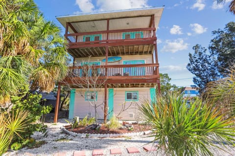 Beach Life 5 House in Treasure Island