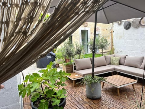 Garden, Balcony/Terrace