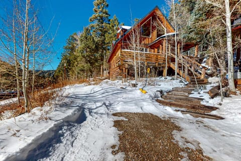 Ridgerunner Cabin Casa in Taos Ski Valley