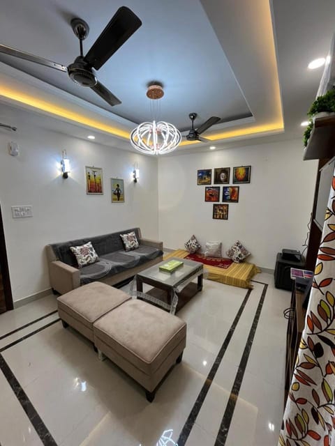 Ganges Retreat/cosy 1BHK apartment Condo in Rishikesh