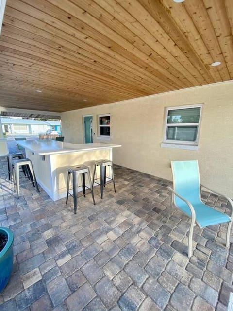 TOP RATED! Buddha's Bungalow, near Flagler & Beach House in New Smyrna Beach