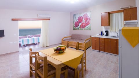 Margarita Αpartments Sea View Apartment in Palaiochora