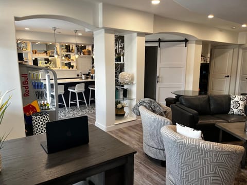 Stunning Italian Cafe Themed Studio Apartment Backing on a Canal Condominio in Airdrie
