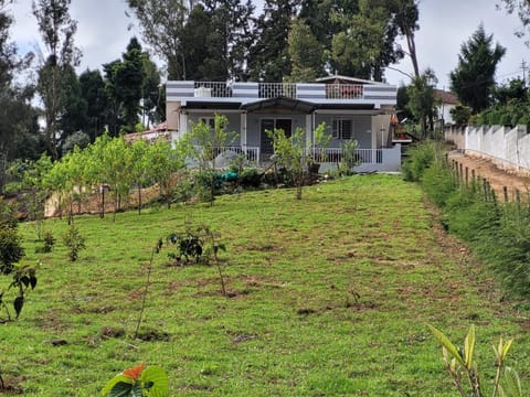 Sky High Cottages Villa in Ooty