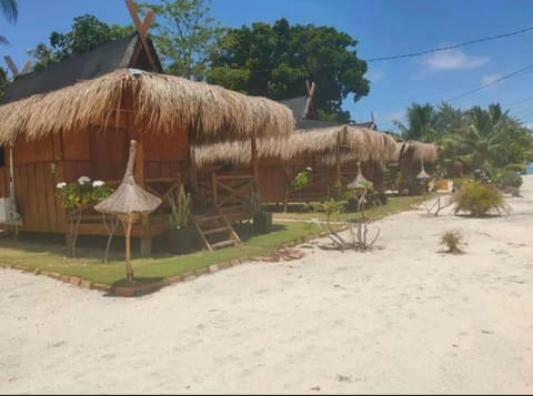 Bintan Brzee Beach in Island Bintan - Bungalow 3 Natur-Lodge in Teluk Sebong