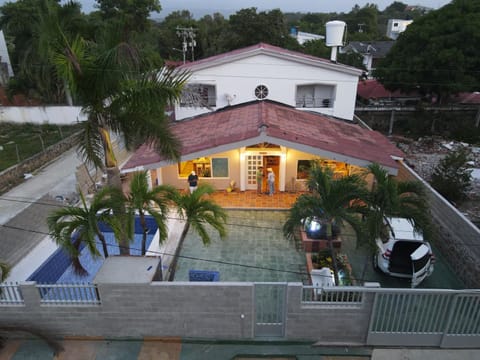 Hermosa Casa En playa Mendoza House in Atlantico