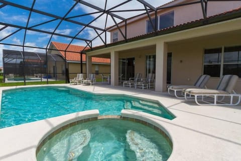 Family Disney home, Pool, Spa, great view, gated resort -321 House in Loughman